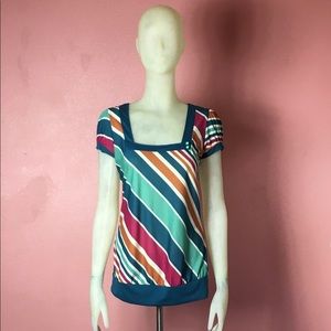 Multicolored sleek T-shirt